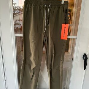 Olive Cropped Pants by Brand